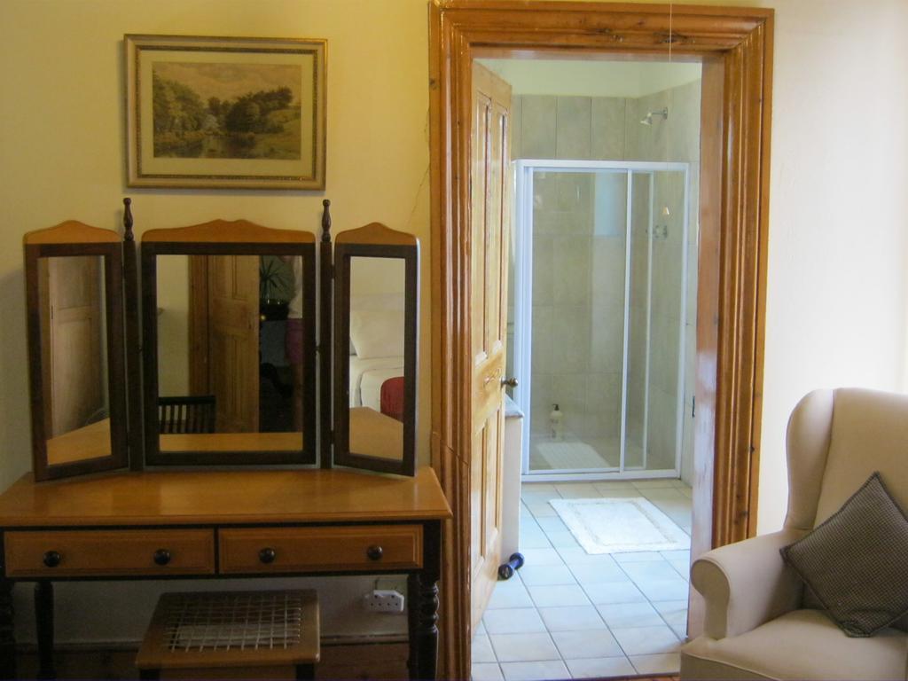 Hotel Ladismith Manor Esterno foto