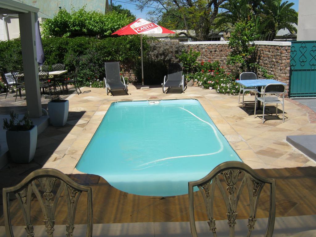 Hotel Ladismith Manor Esterno foto